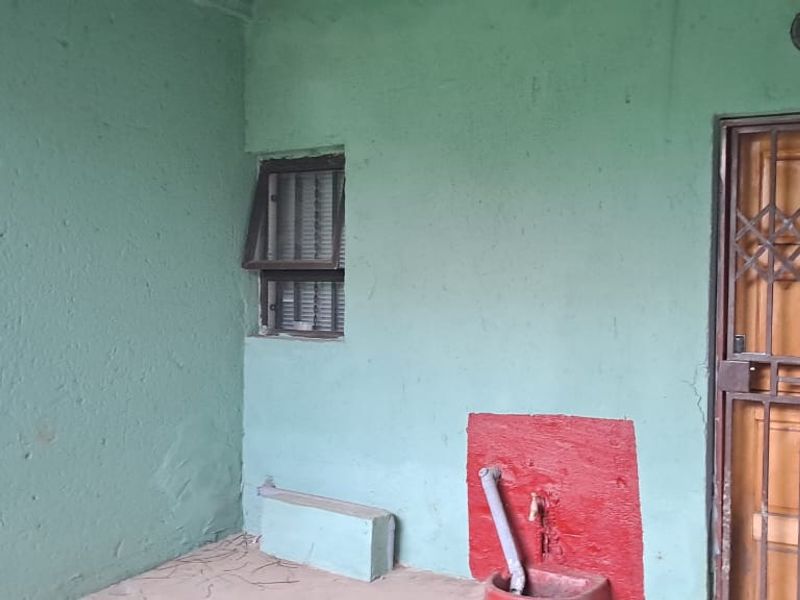 Immaculate urban living property - Photo 4