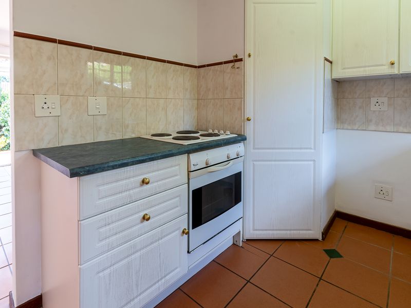 Great Starter Home. Charming Two-Bed Townhouse for Sale in “Die Wilgers”. - Photo 5