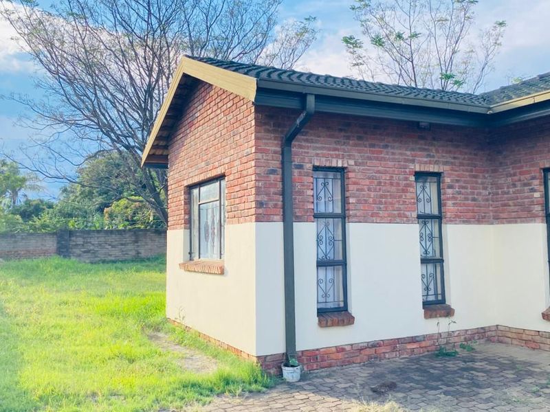 Perfect Family home fore sale 700m2 stand, Louis Trichardt - Photo 6