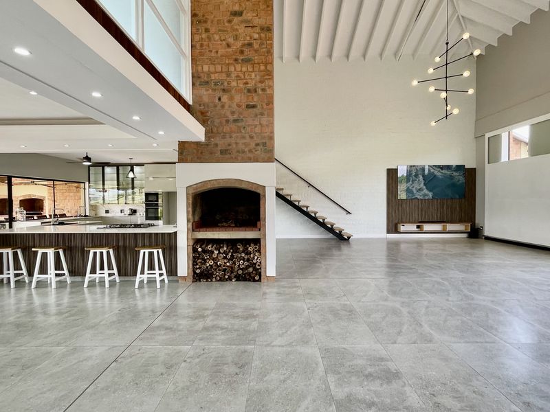 Architectural Waterfront Masterpiece in Bird Valley Estate, Cramond, Albert Falls - Photo 6