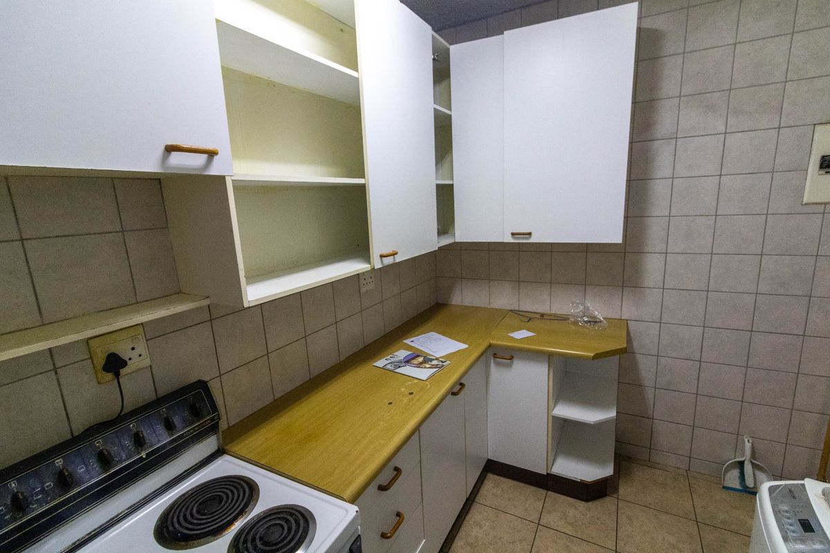 Neat & Well-Located 2-Bedroom Apartment – Perfect Investment or First Home! - Photo 3