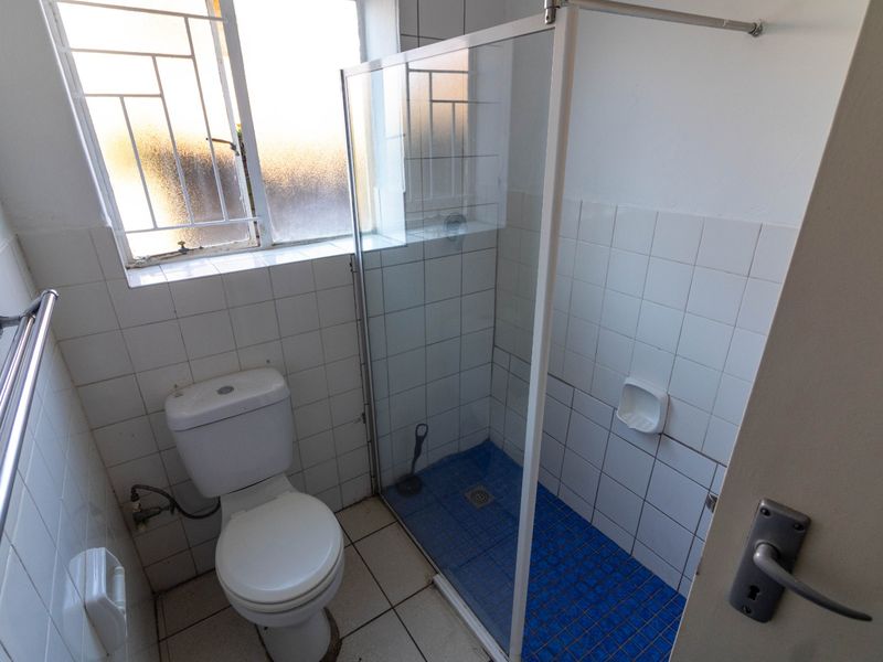 Neat & Well-Located 2-Bedroom Apartment – Perfect Investment or First Home! - Photo 7