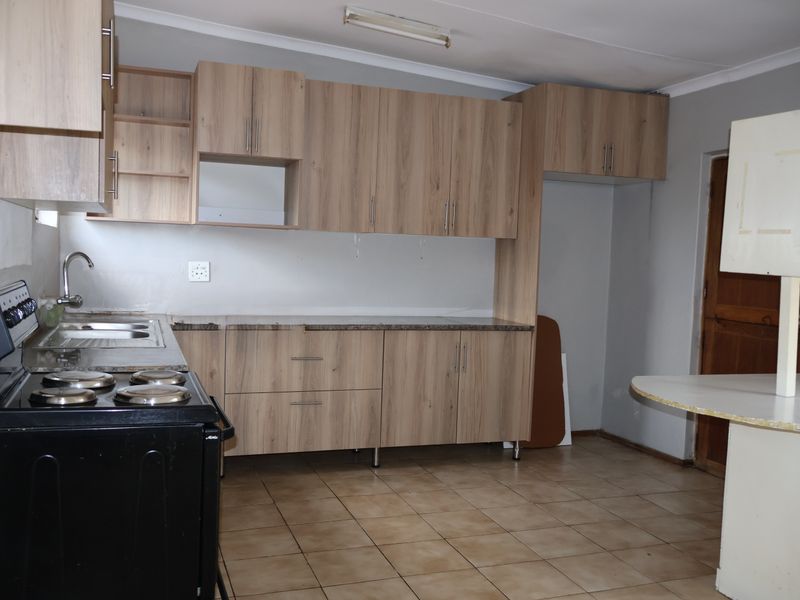 Charming One-Bedroom Garden Cottage - Photo 6