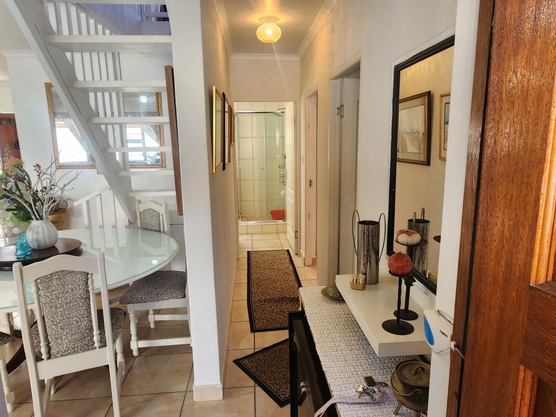 Dual living opportunity in Dana Bay - Photo 2