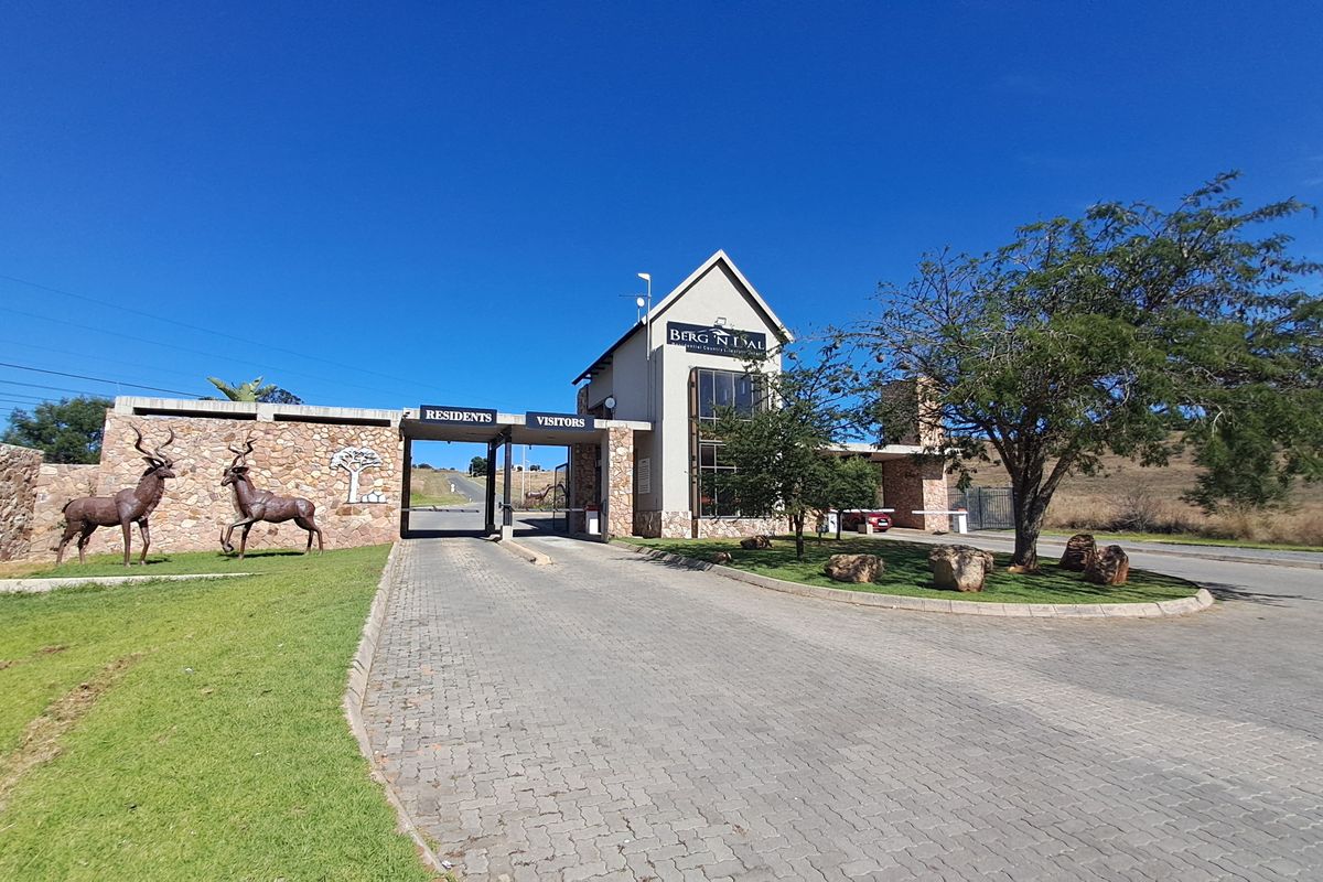 Vacant land in the Luxurious Berg en Dal Lifestyle  Country Estate - Photo 4