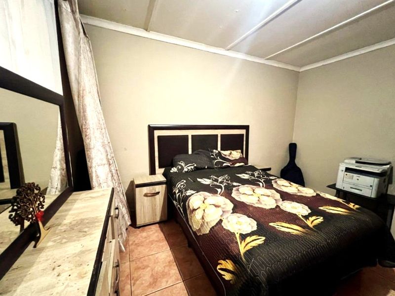 3 Bedroom Family Home - Photo 9