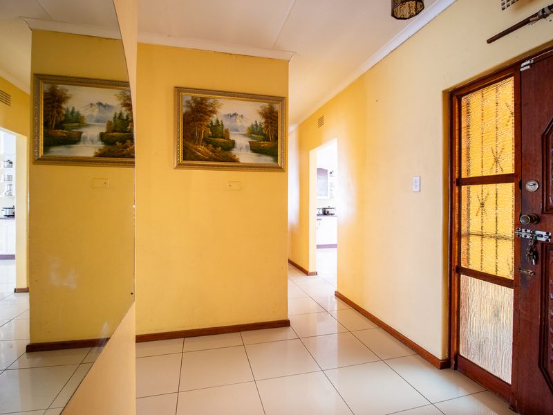 Family home with a massive garden — the perfect place to grow, relax, and make memories 🏡✨ - Photo 3