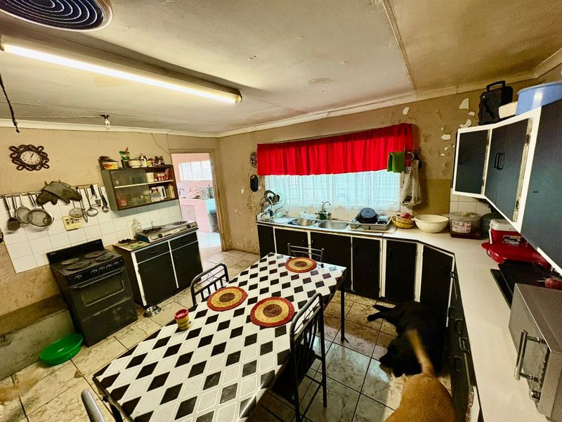 House For Sale In Volksrust - Photo 9