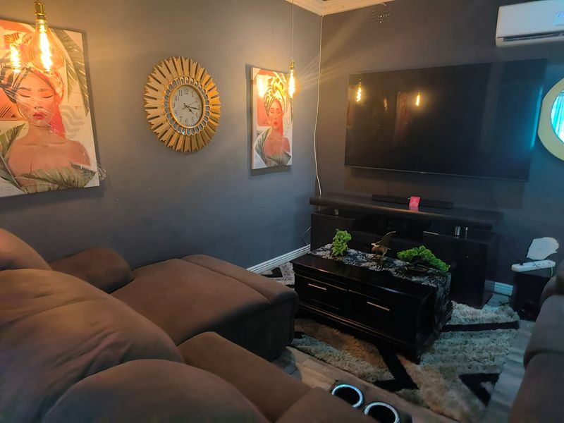 FOR SALE 3 Bedroom Family Home in Pienaarsdorp -Affordable and Well Located - Photo 4