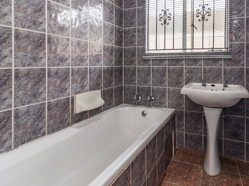 Your Dream Home Is Waiting In The Heart of Protea Glen Phase 1 - Photo 9