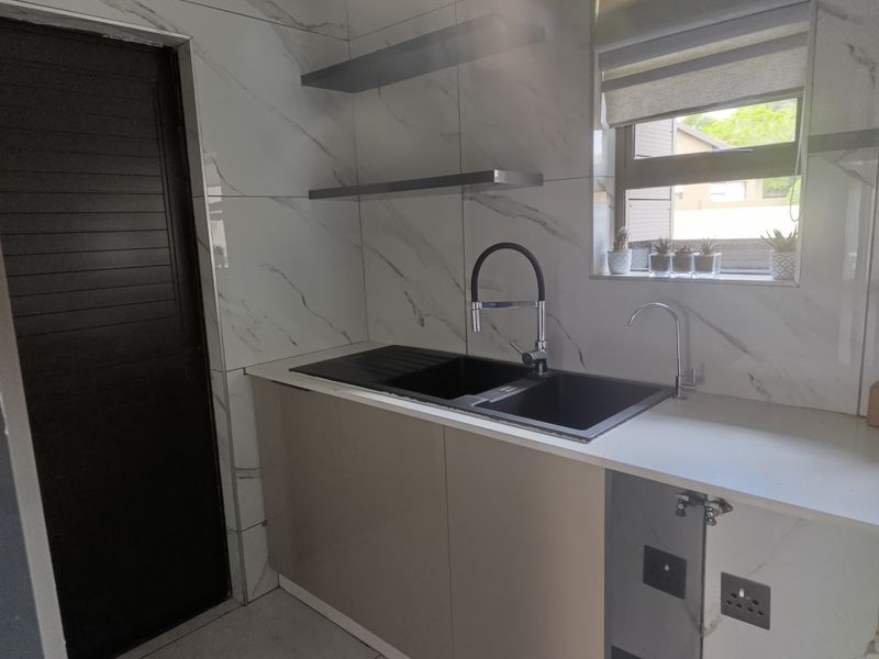 HOME FOR SALE IN BENFLEUR - Photo 4