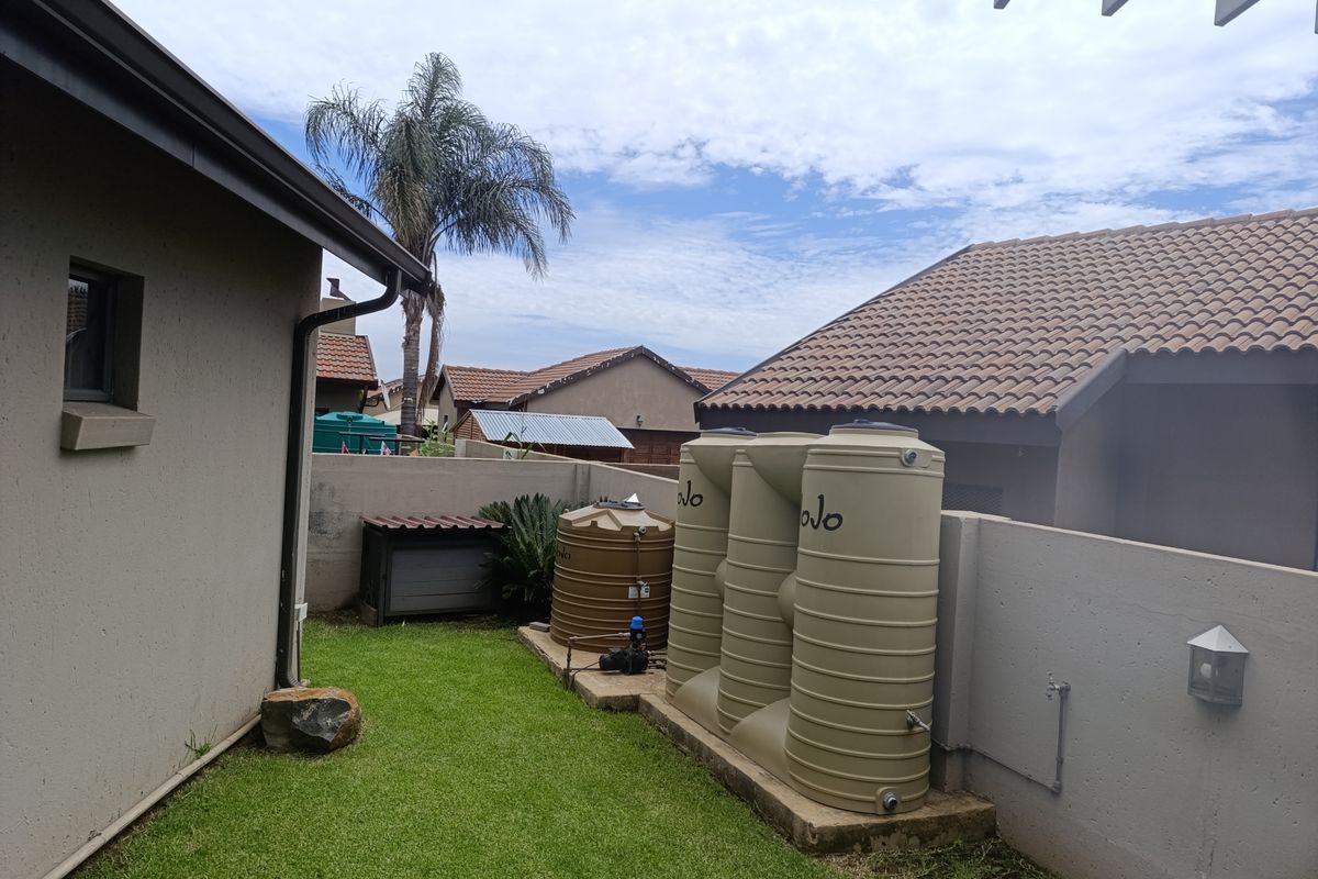 HOME FOR SALE IN BENFLEUR - Photo 2