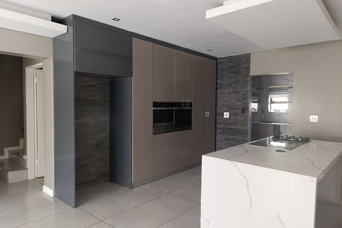 HOME FOR SALE IN BENFLEUR - Photo 3