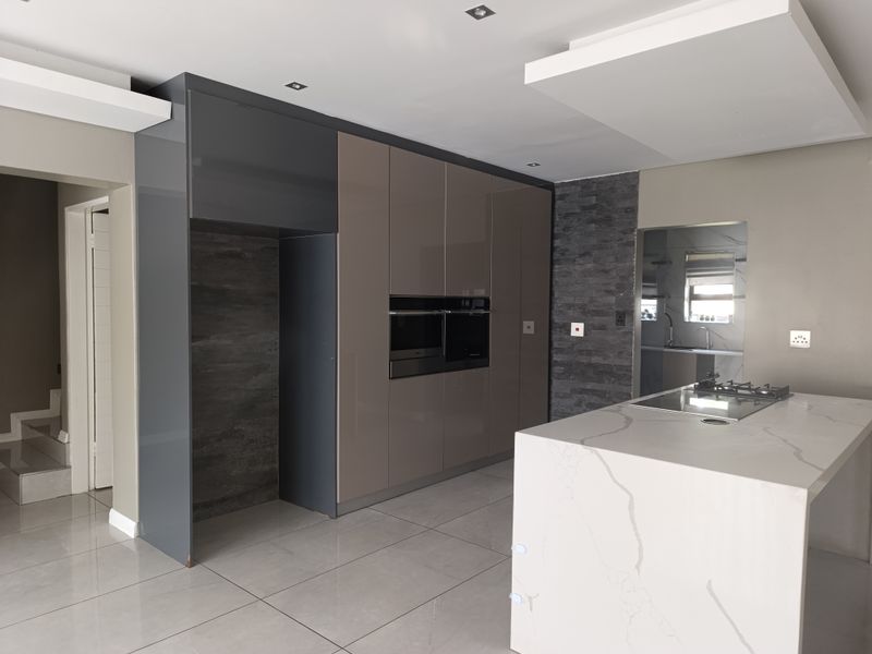 HOME FOR SALE IN BENFLEUR - Photo 3