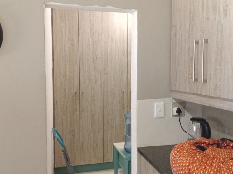 Spacious Family Living with Exceptional Versatility and Entertaining Charm - Photo 6