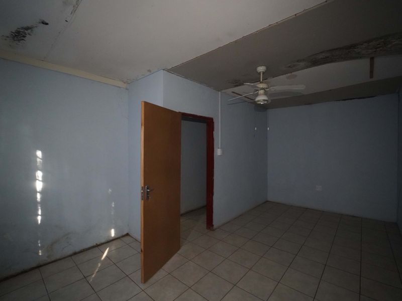 4.28 Ha Property zoned for general trade and hardware - Photo 9