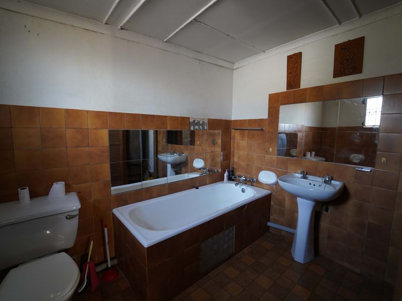 4.28 Ha Property zoned for general trade and hardware - Photo 7