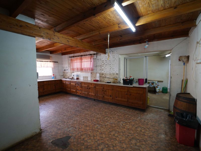 4.28 Ha Property zoned for general trade and hardware - Photo 4