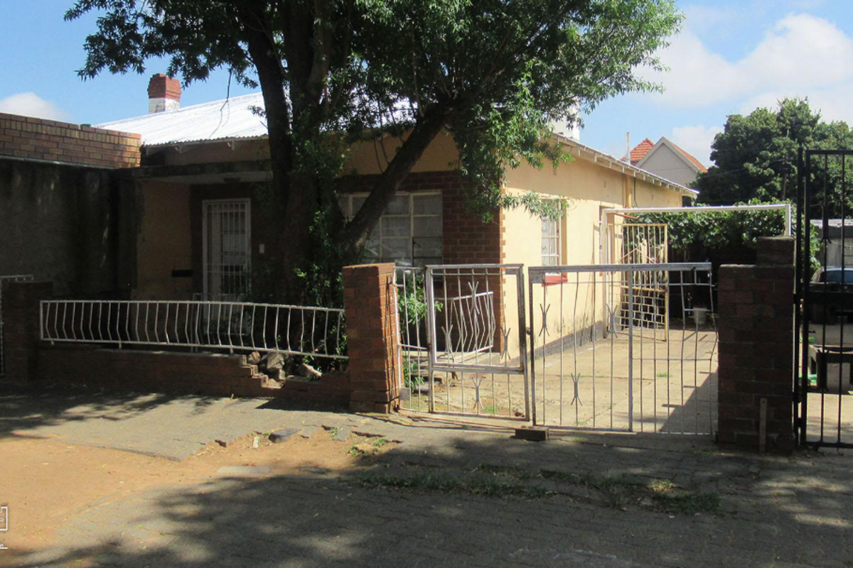 2 Bedroom for sale in Turffontein - Photo 2