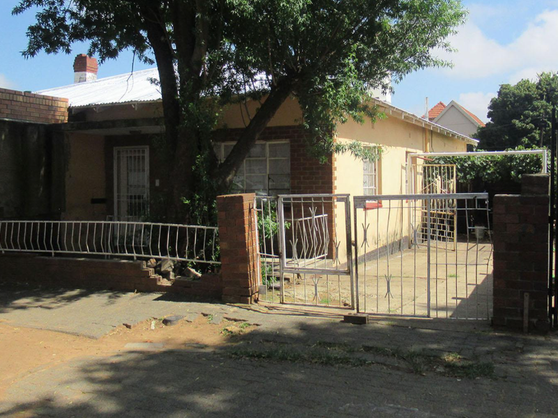 2 Bedroom for sale in Turffontein - Photo 2