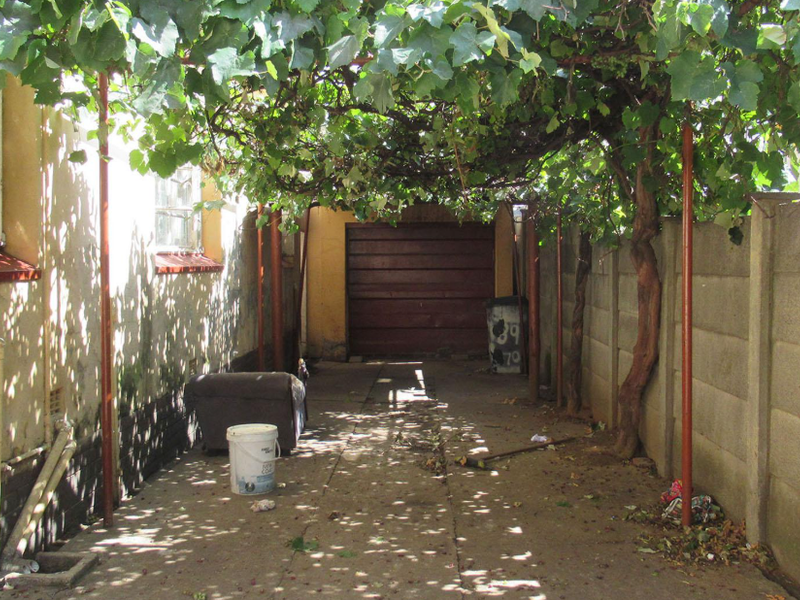 2 Bedroom for sale in Turffontein - Photo 5