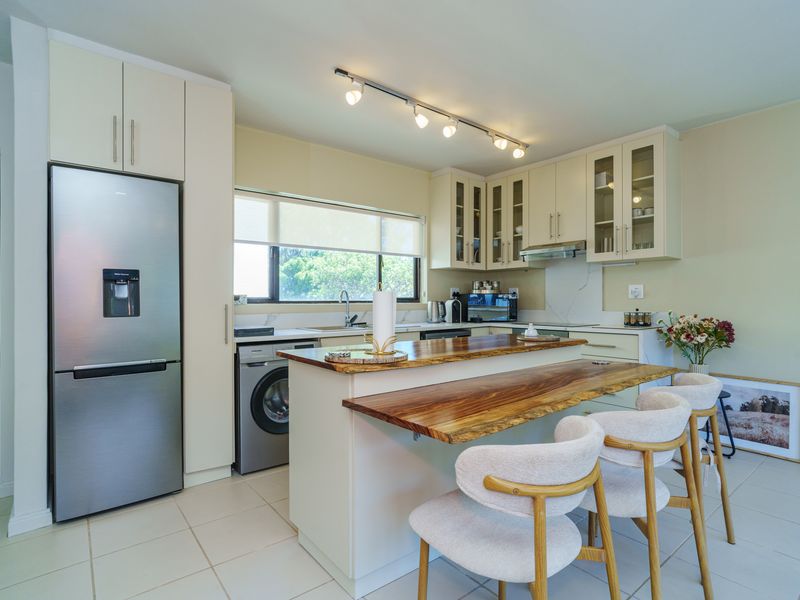 Furnished Apartment - Photo 8