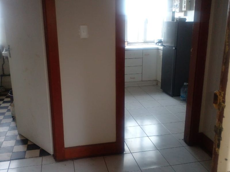 Investor or Starter Apartment – For Sale - Photo 4