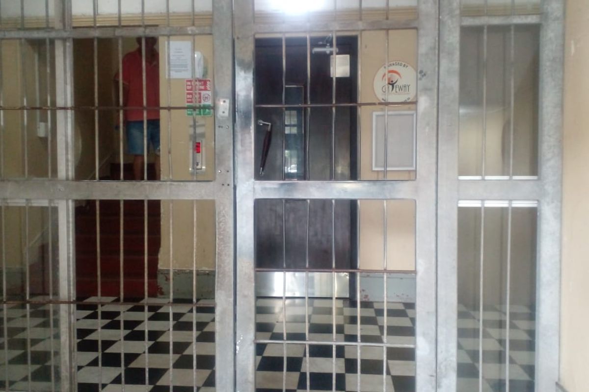 Investor or Starter Apartment – For Sale - Photo 2