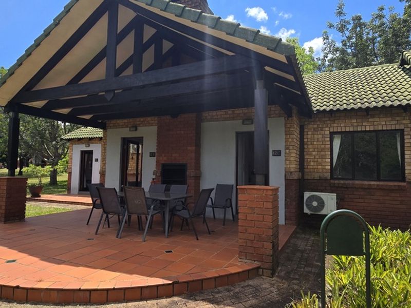 For Sale: Stylish 3-Bedroom Unit in Greenway Woods - Photo 2