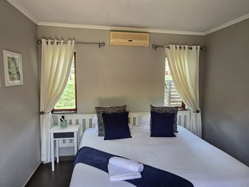 For Sale: Stylish 3-Bedroom Unit in Greenway Woods - Photo 7