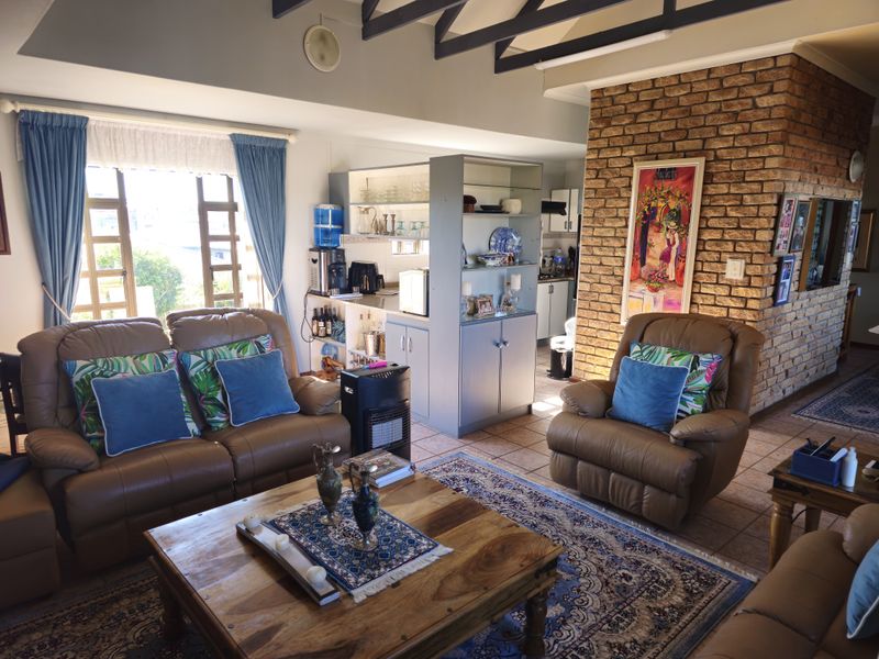 Elegant Coastal Retreat with Sweeping Stilbaai Views - Photo 4
