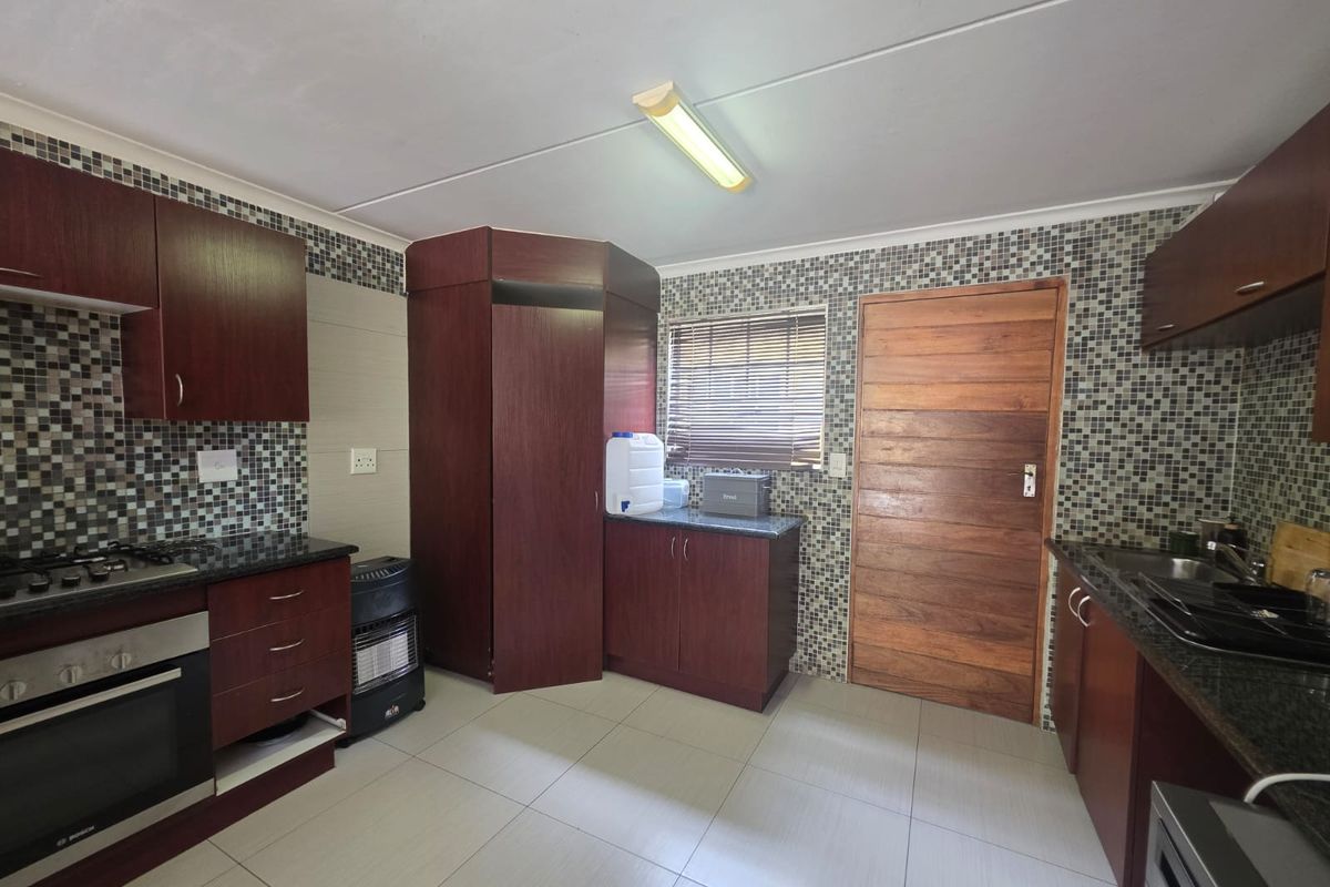 Great starter home in Rynfield - Photo 3