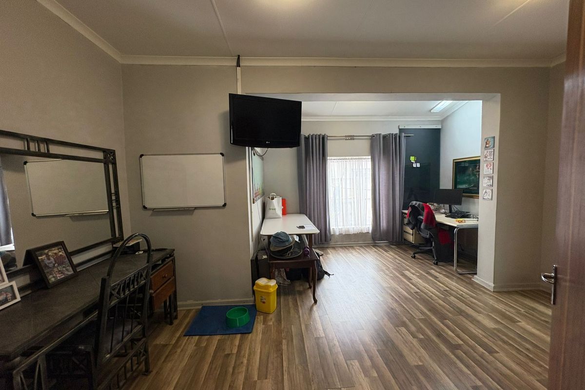 Modern Move In Dream Home - Photo 4