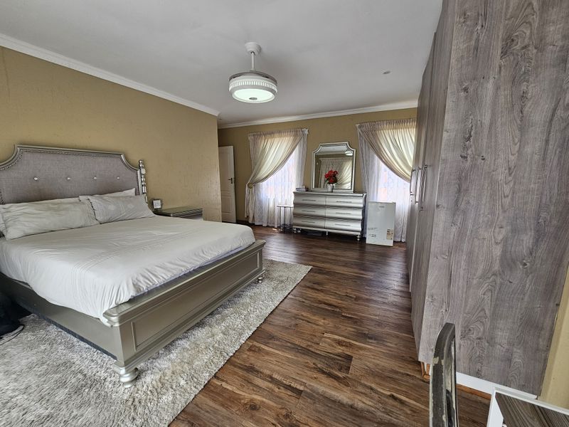 Nahoon Valley Park - Comfortable living in this beautiful and spacious Home - Photo 9