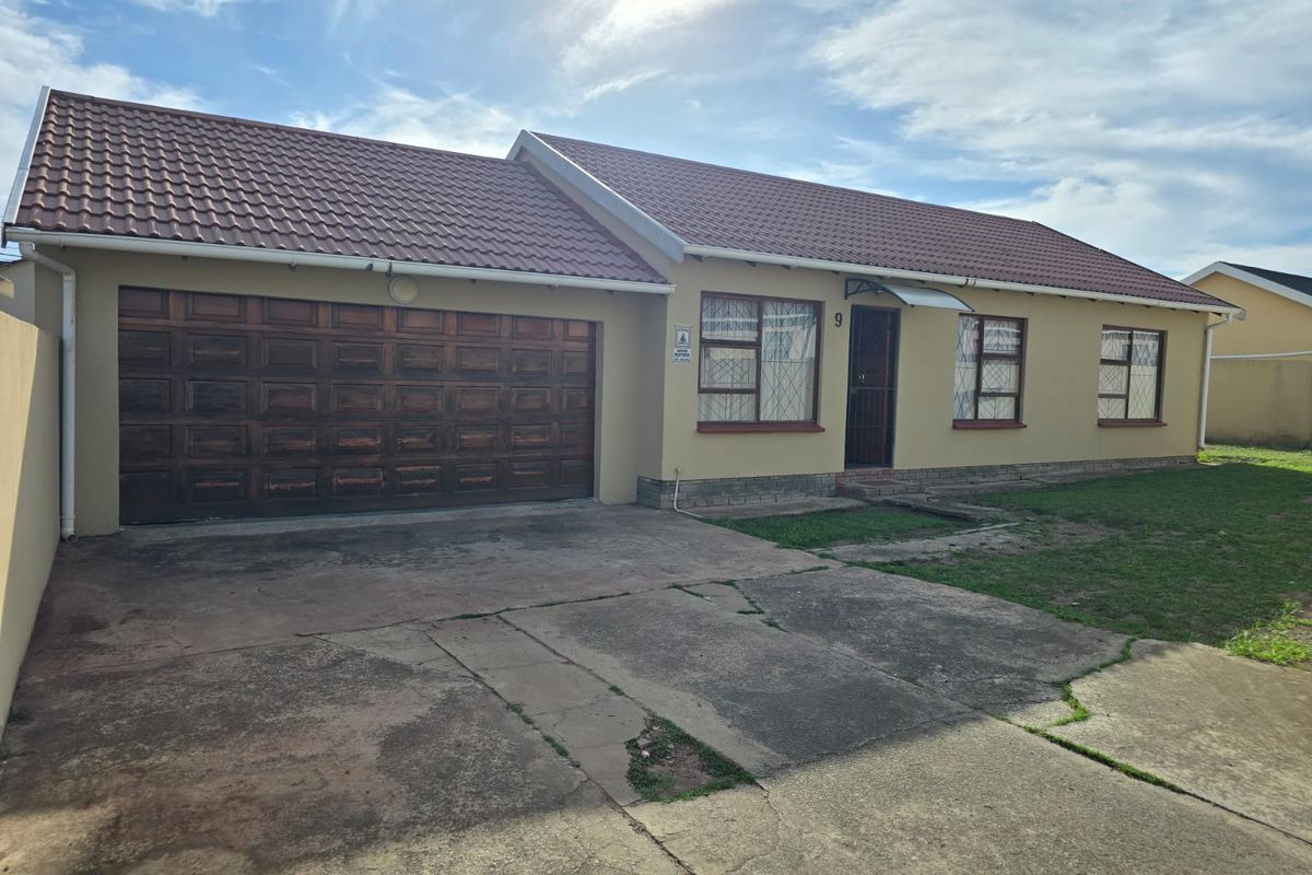 well-maintained 3-bedroom home - Photo 2