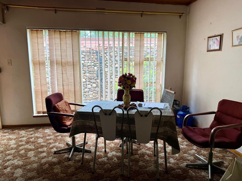 Investment property - Photo 4