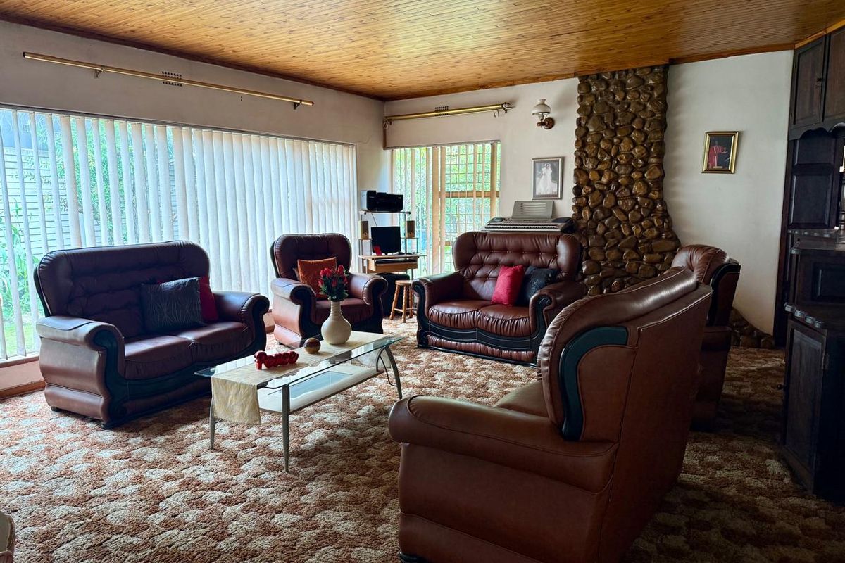 Investment property - Photo 3