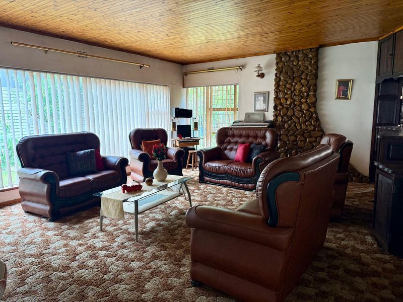 Investment property - Photo 3