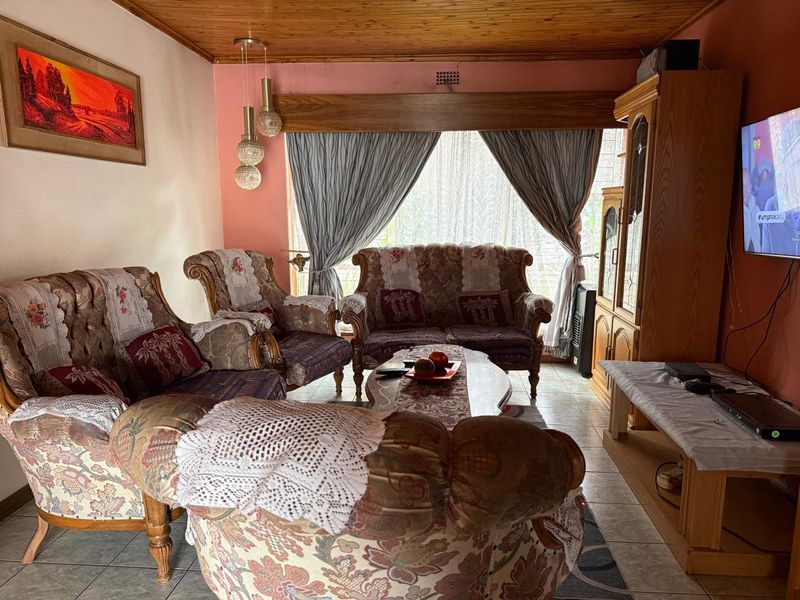 Investment property - Photo 10