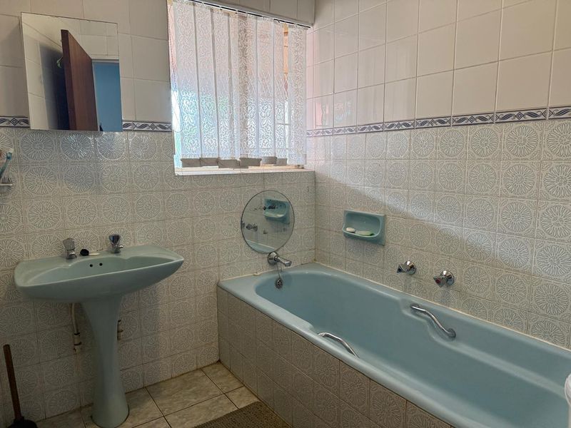 Investment property - Photo 9