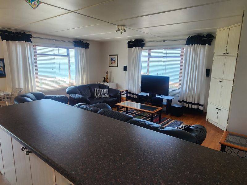 Coastal charm in a sought-after pocket of Dana Bay - Photo 10