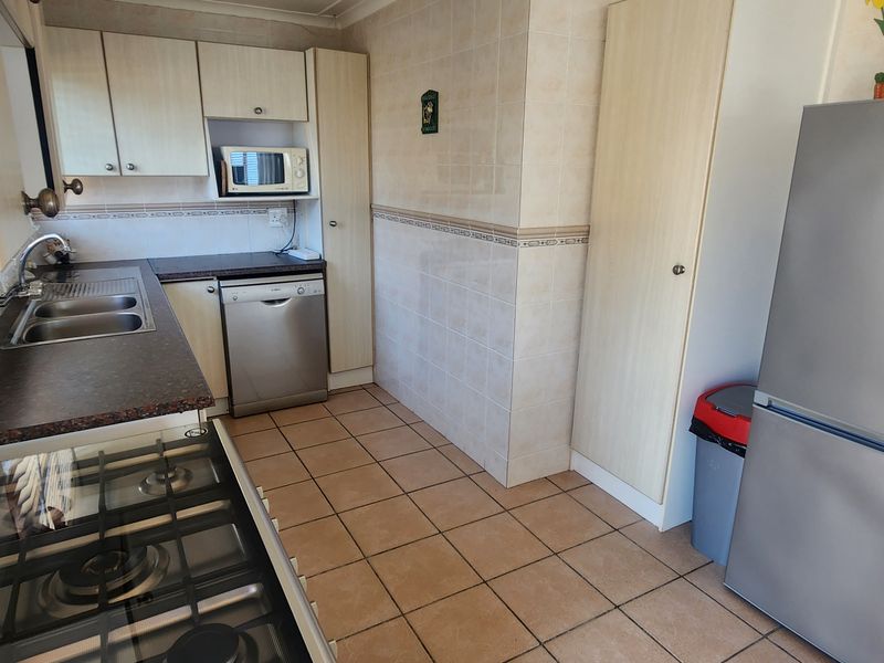 Coastal charm in a sought-after pocket of Dana Bay - Photo 7