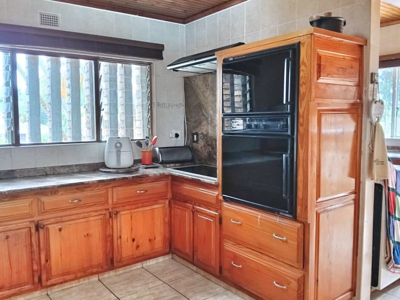 Where Curb Appeal Meets Your Forever Home - Photo 5