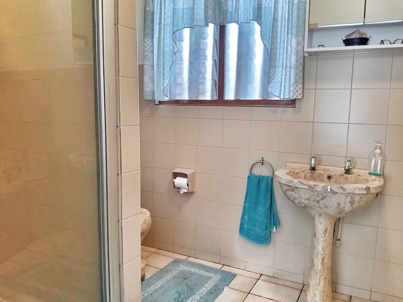 Where Curb Appeal Meets Your Forever Home - Photo 9