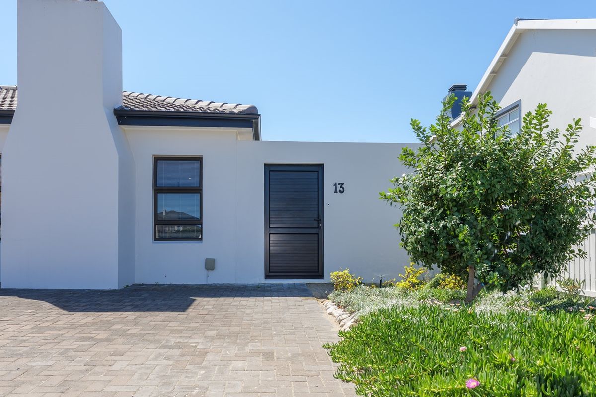 BEST-PRICED GEM IN OCEAN VIEW HEIGHTS - Photo 4