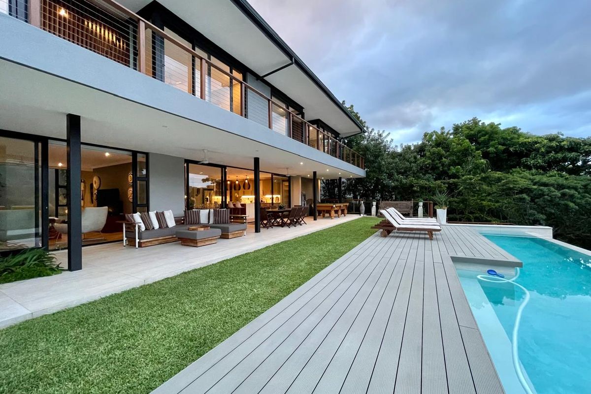 Private Residence - Photo 2