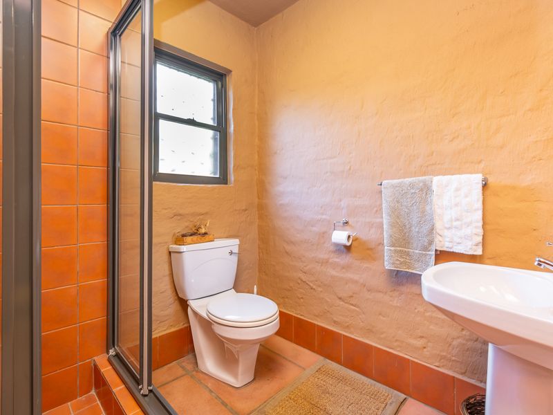 River front property with spectacular views. - Photo 8