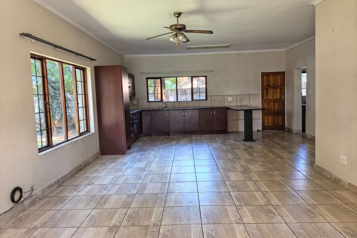 Spacious 3-Bedroom Family Home - Photo 5