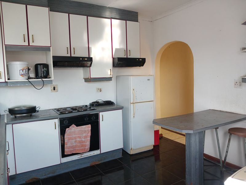 Unlock the Perfect Blend of Space and Location in NU17 - Photo 5