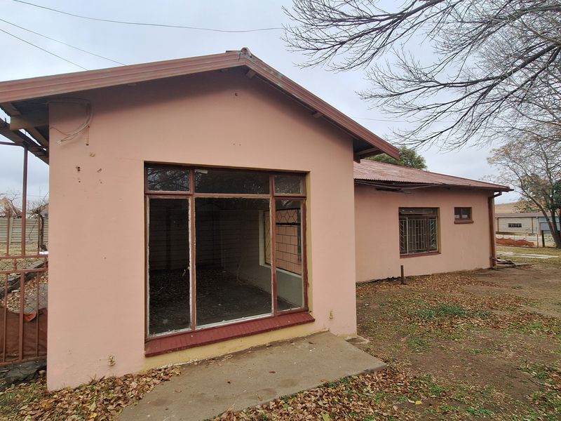 House for sale - Photo 2